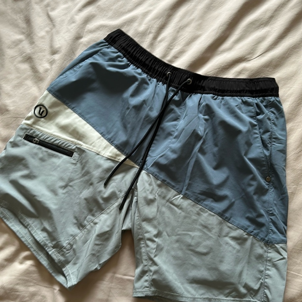 🆕 Men’s Vouri Kore shorts w/liner